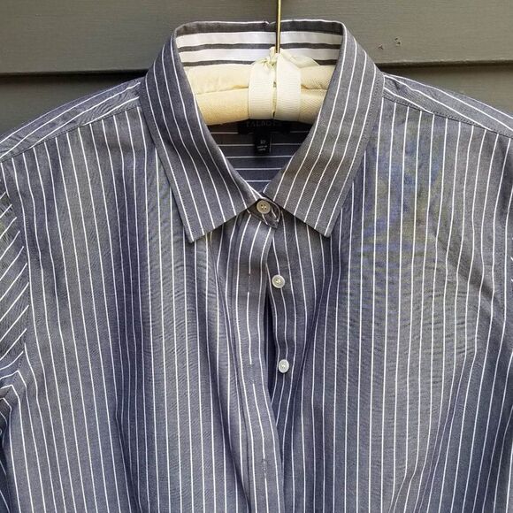 Talbots Gray White Stripe Button Down Shirt Like NEW size 10 - Picture 5 of 8